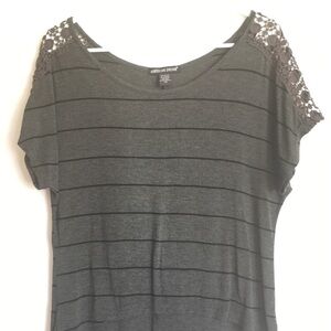 2/$15 American Dream Striped T Crochet Sz XS